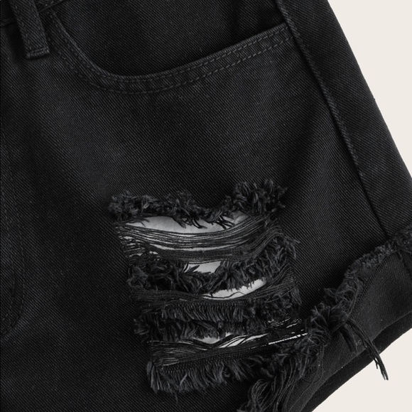 Black denim short - Picture 3 of 4